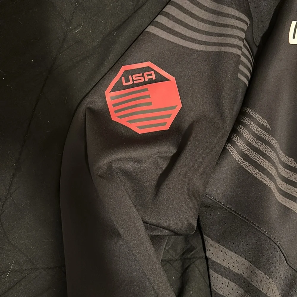 UFC Mens XL Venum zip Hoodie-Justin Gaethje - Picture 3 of 12